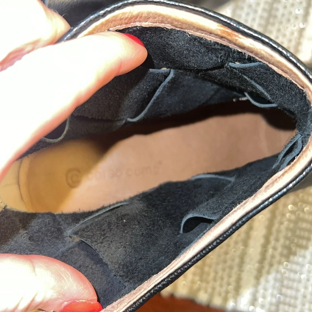 Corso Como Women’s Black Leather Bootie Size 7.5